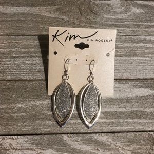 💙(3 for 15) Kim Rogers Silver sparkle earrings💙